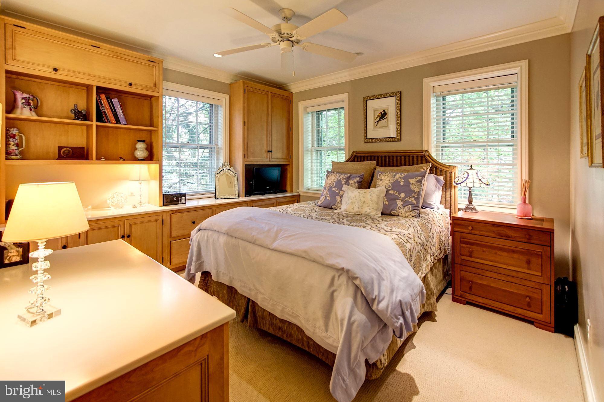 SPRING VALLEY - Residential