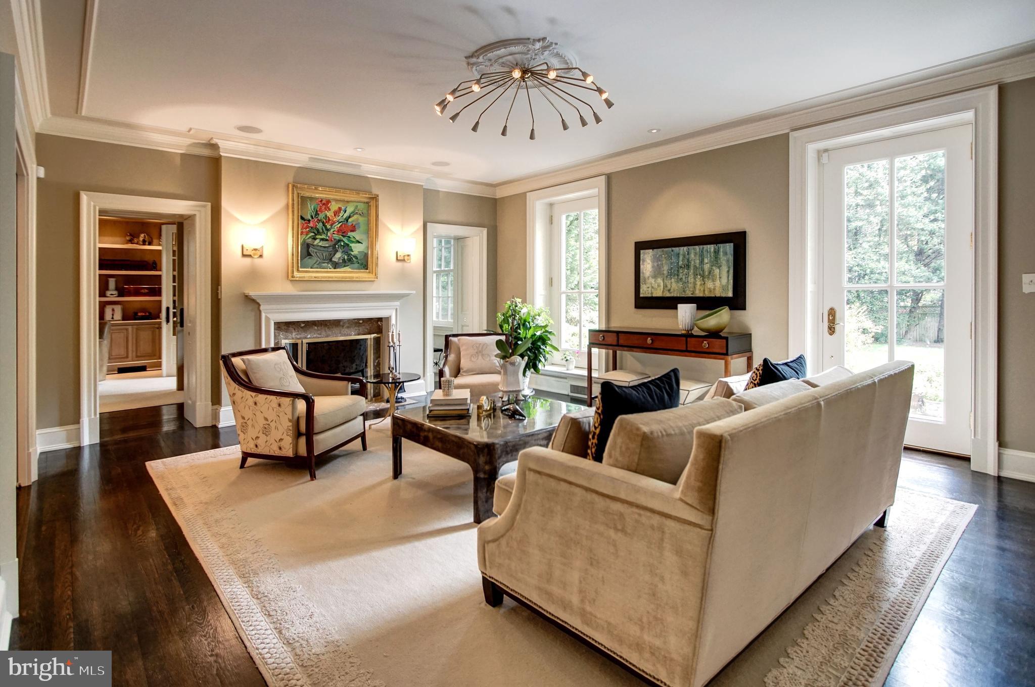 SPRING VALLEY - Residential