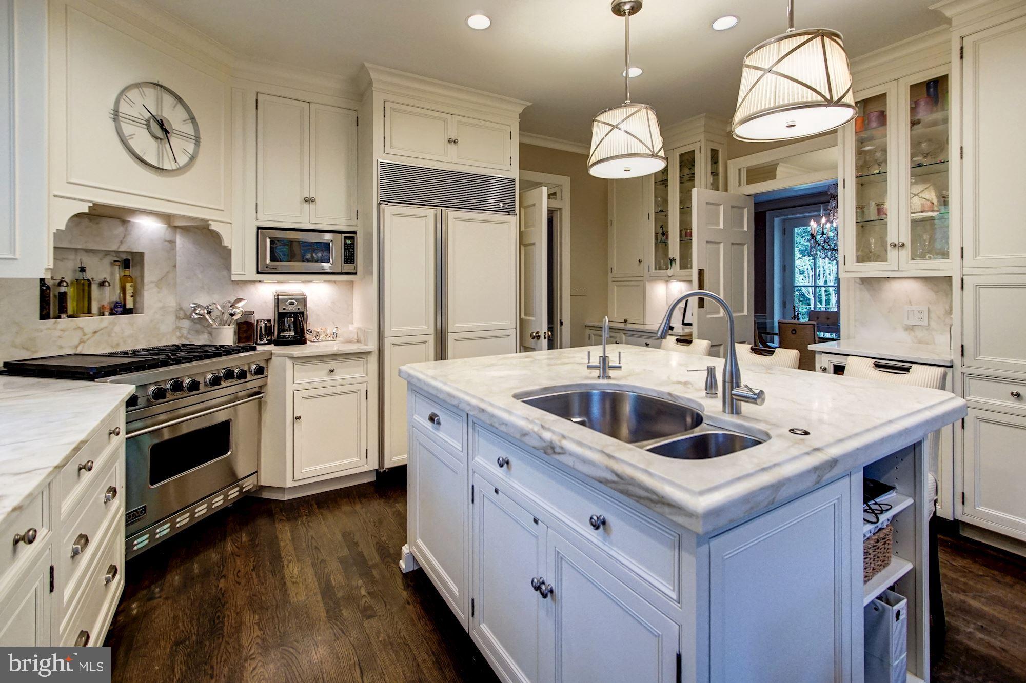 SPRING VALLEY - Residential