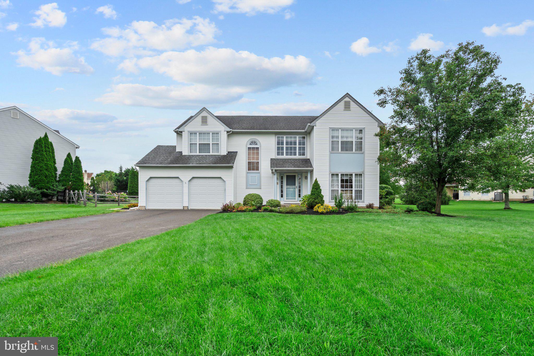 1438 BENTLEY DRIVE