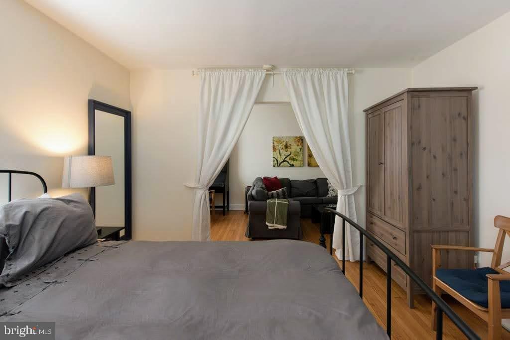 CLARENDON - Residential Income