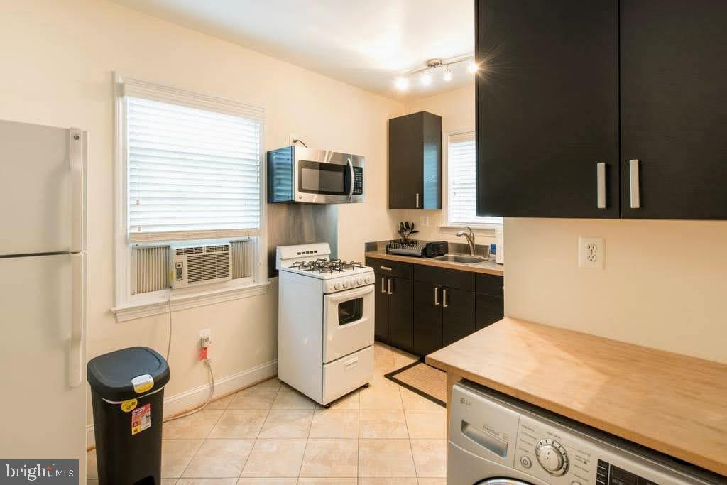 CLARENDON - Residential Income