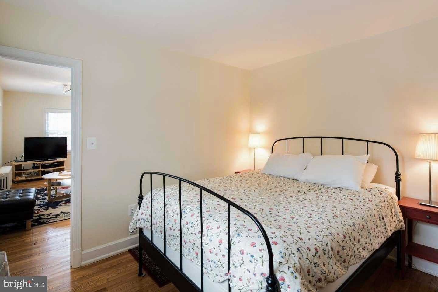 CLARENDON - Residential Income