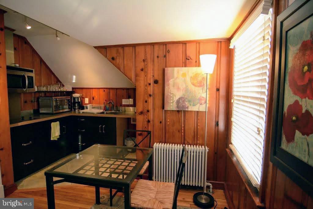 CLARENDON - Residential Income