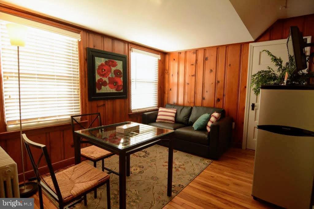 CLARENDON - Residential Income