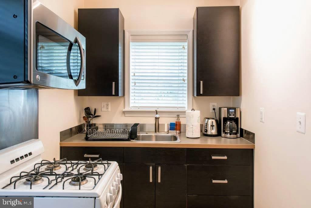 CLARENDON - Residential Income