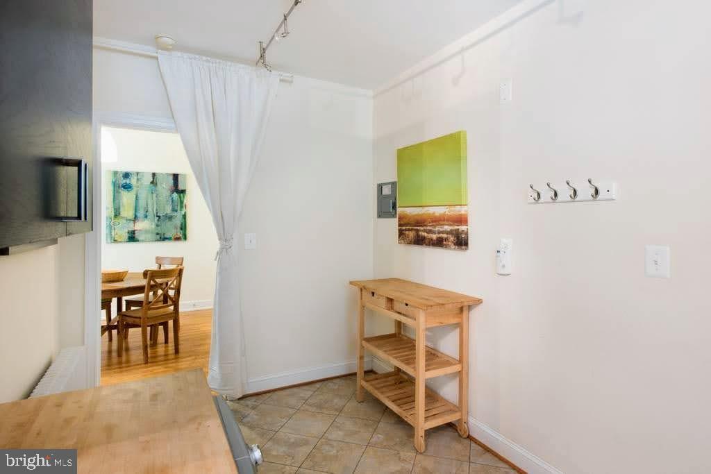 CLARENDON - Residential Income