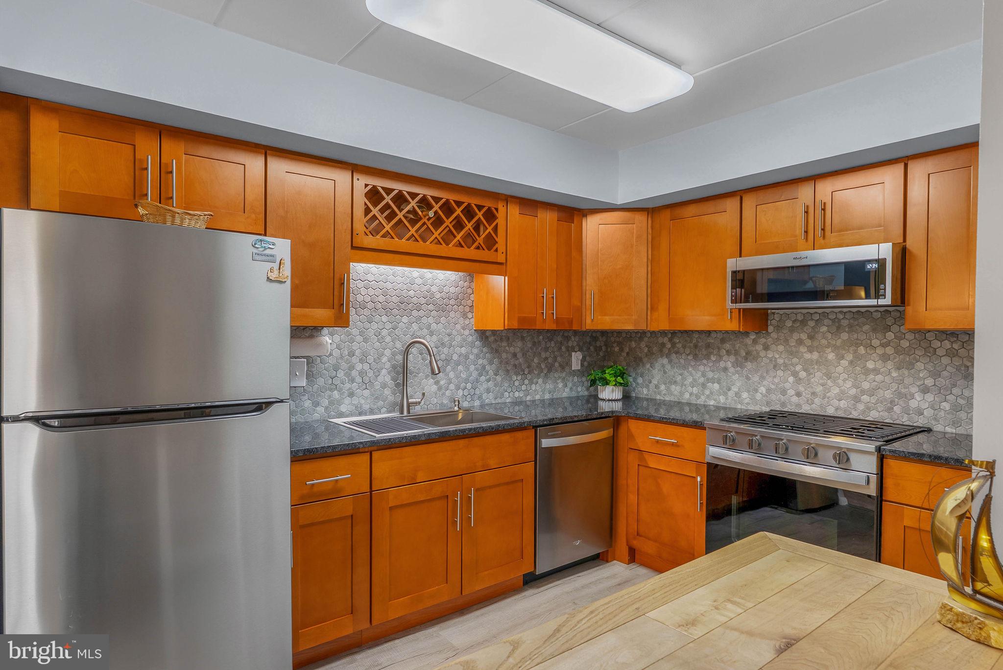 DELAIRE LANDING - Residential