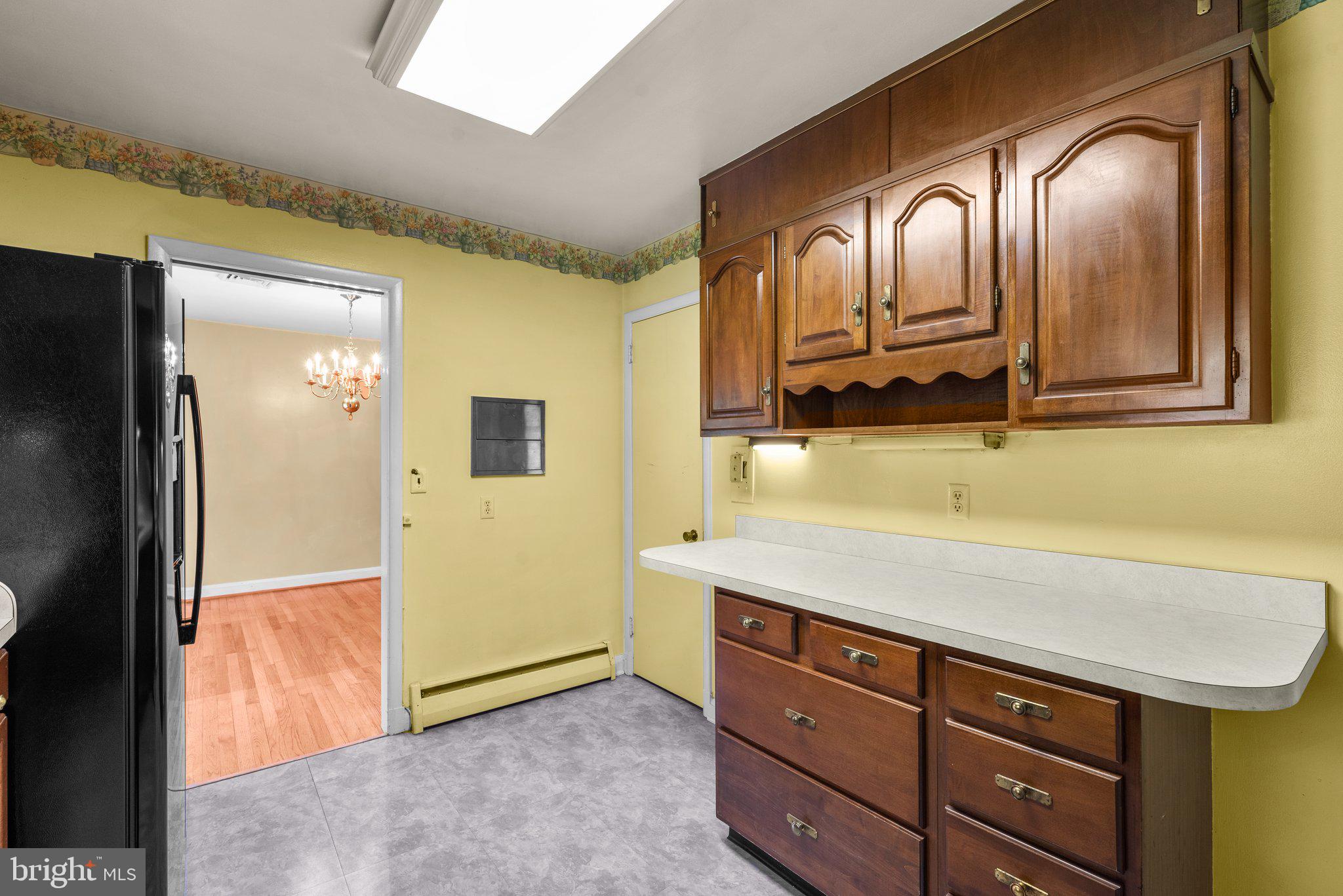 HOWARD HEIGHTS - Residential