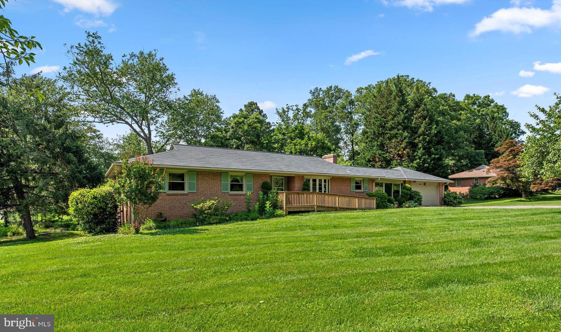 HOWARD HEIGHTS - Residential