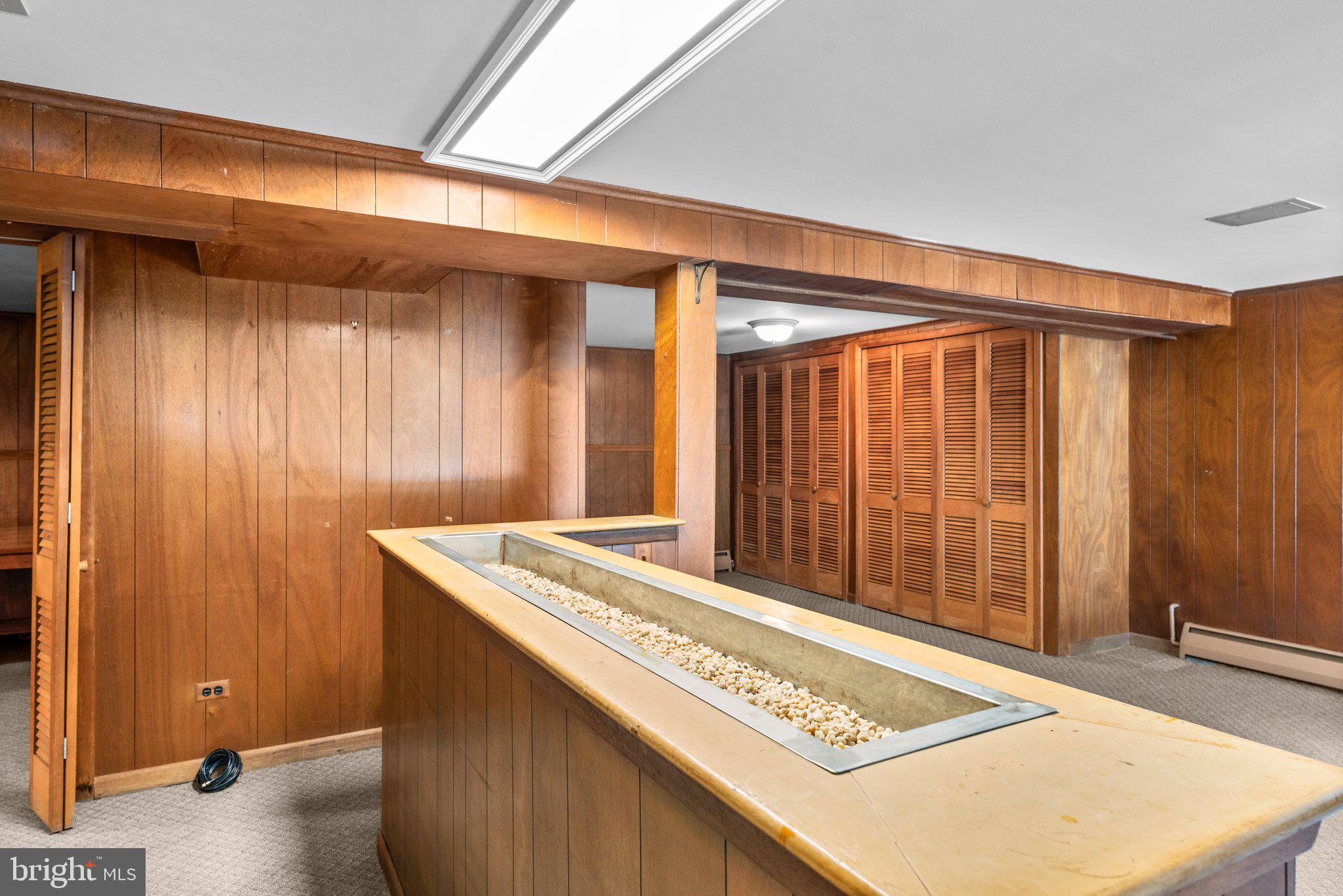 HOWARD HEIGHTS - Residential