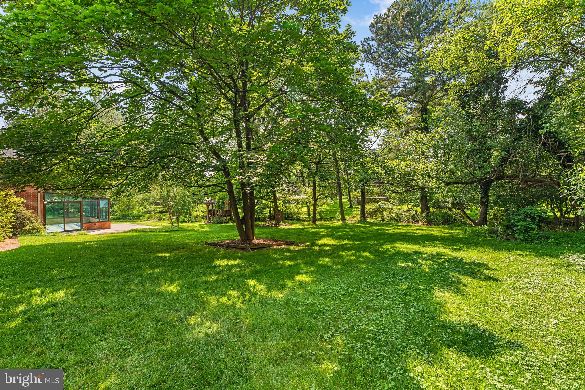 HOWARD HEIGHTS - Residential