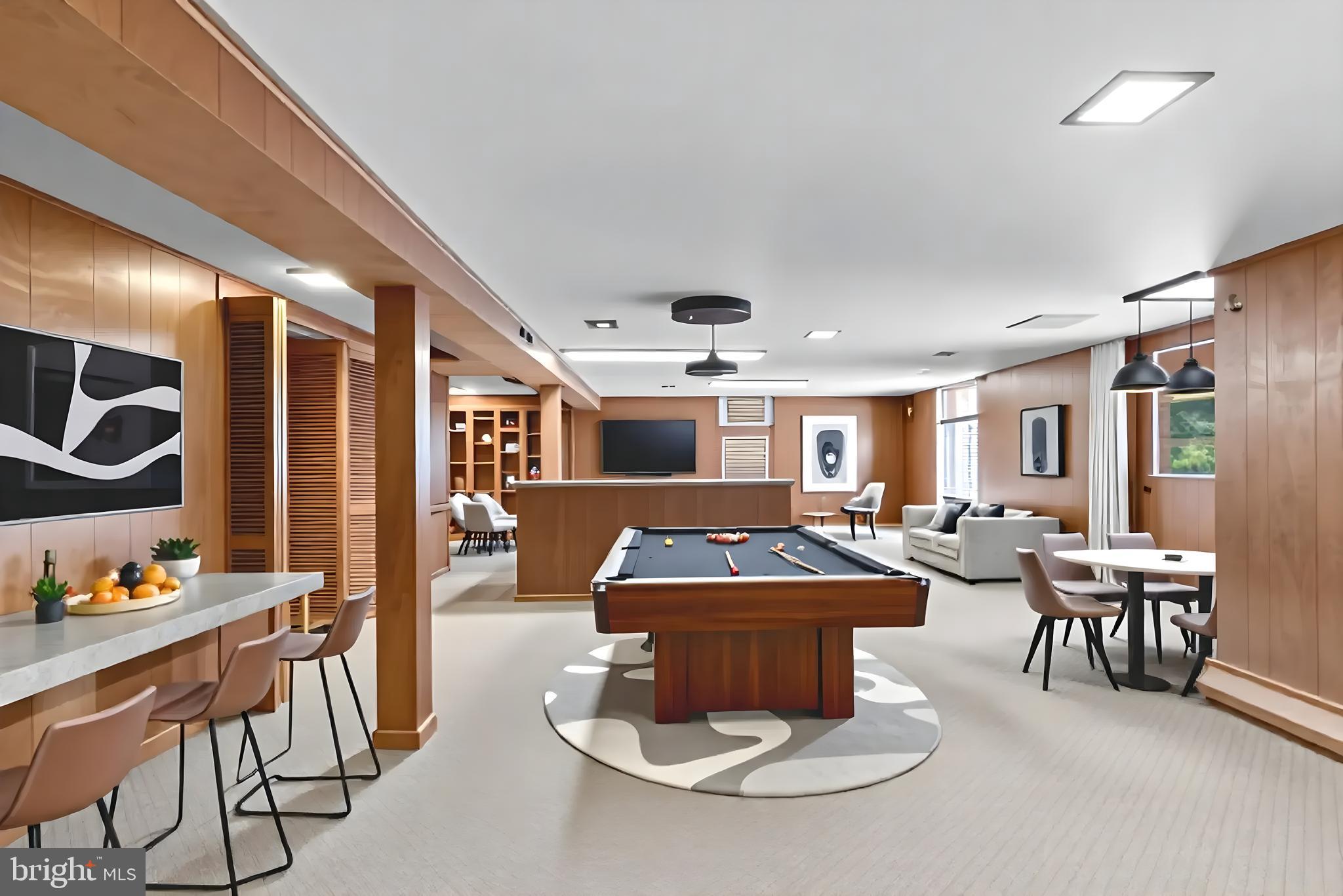 HOWARD HEIGHTS - Residential