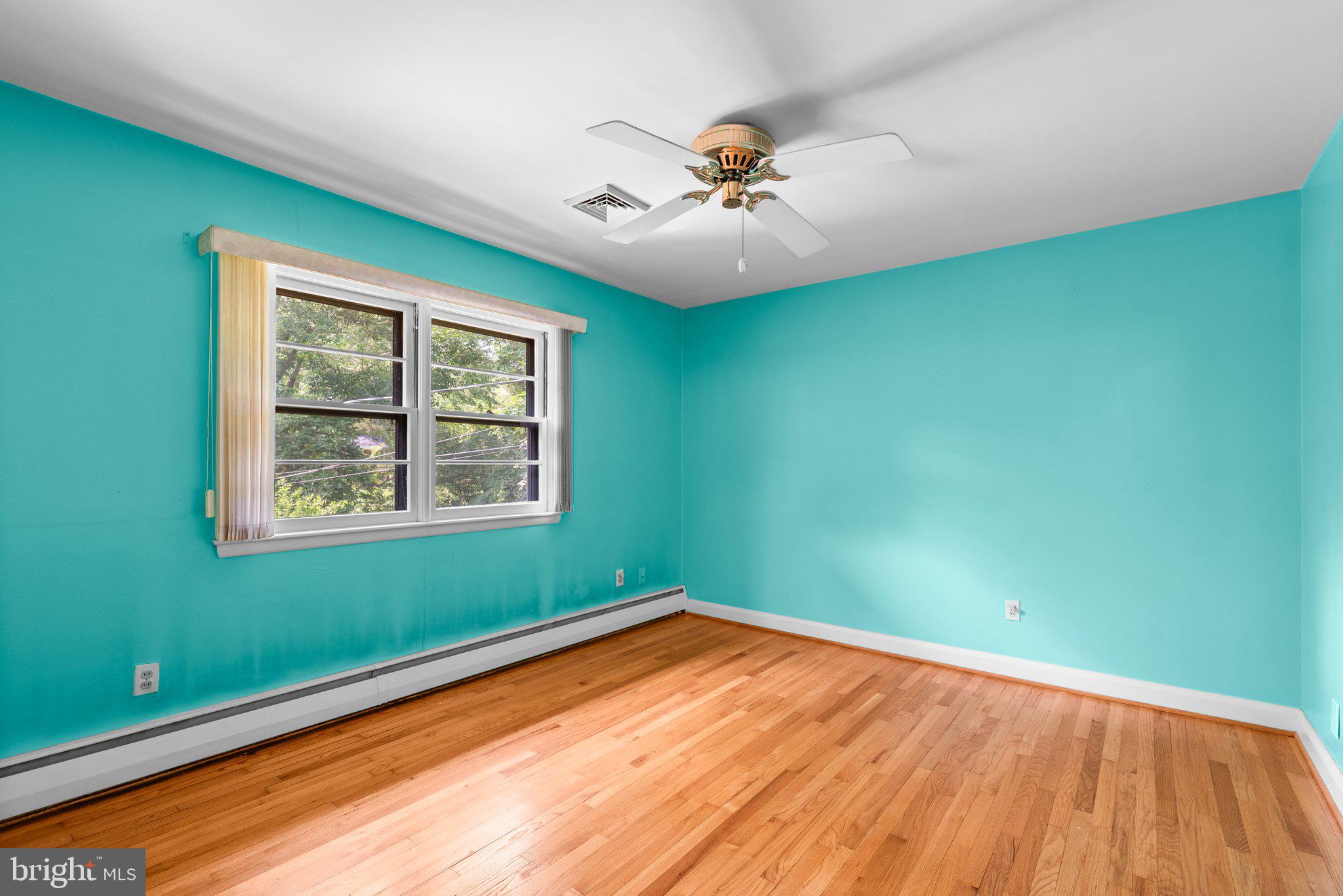 HOWARD HEIGHTS - Residential