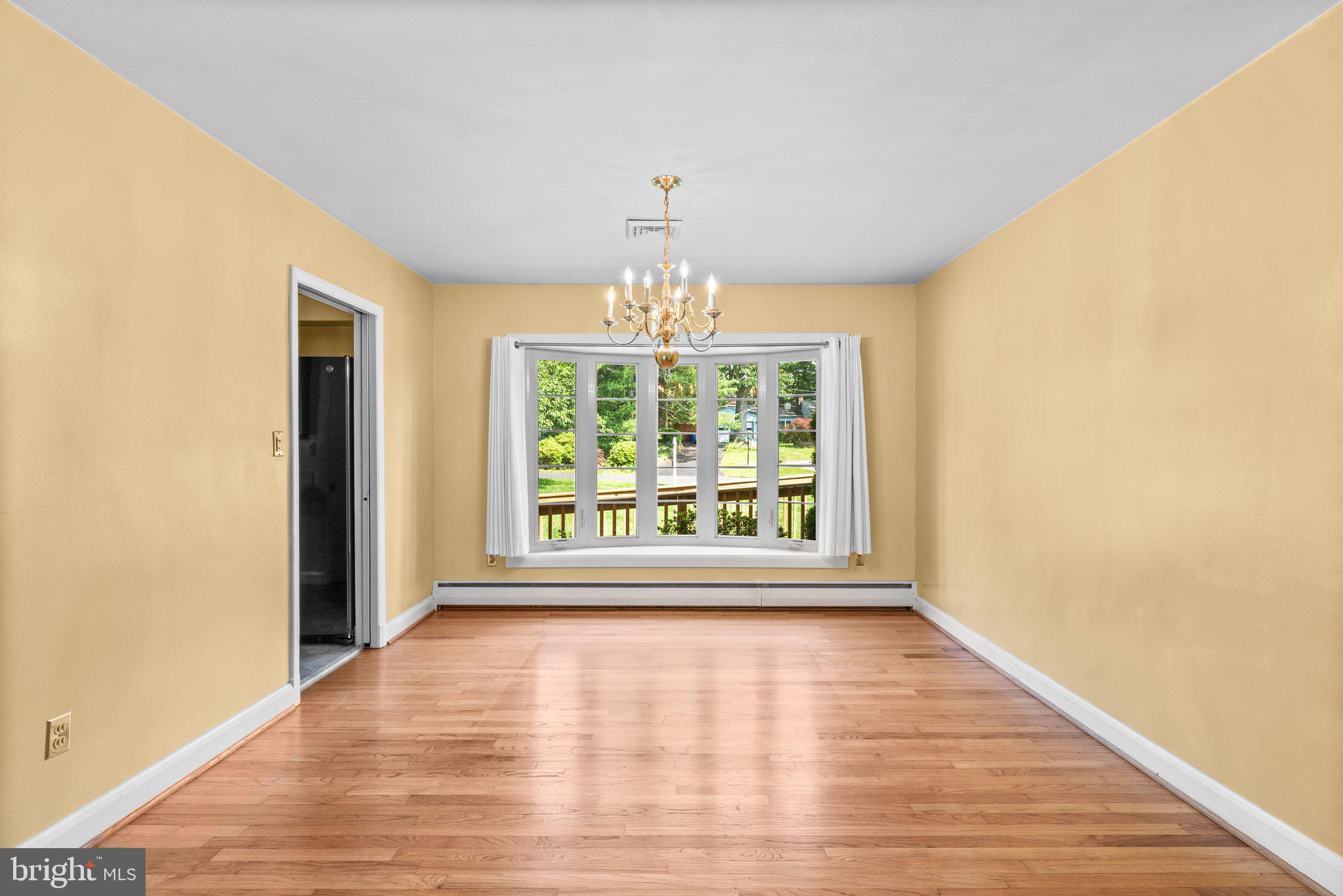 HOWARD HEIGHTS - Residential