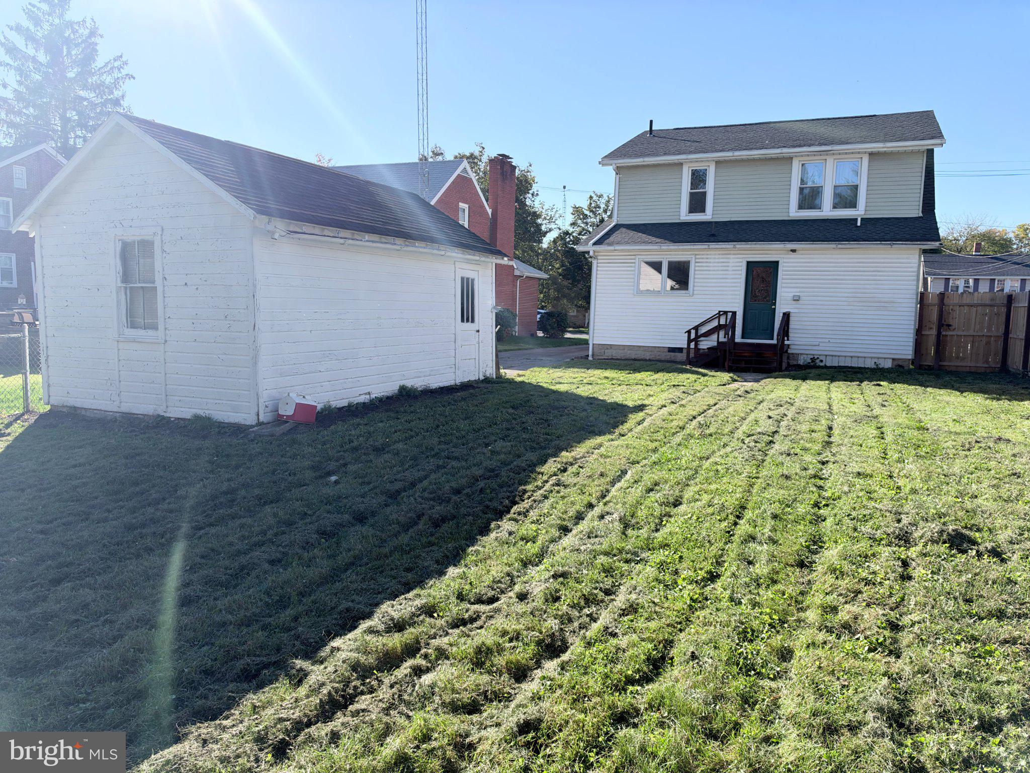 820 S 4TH STREET