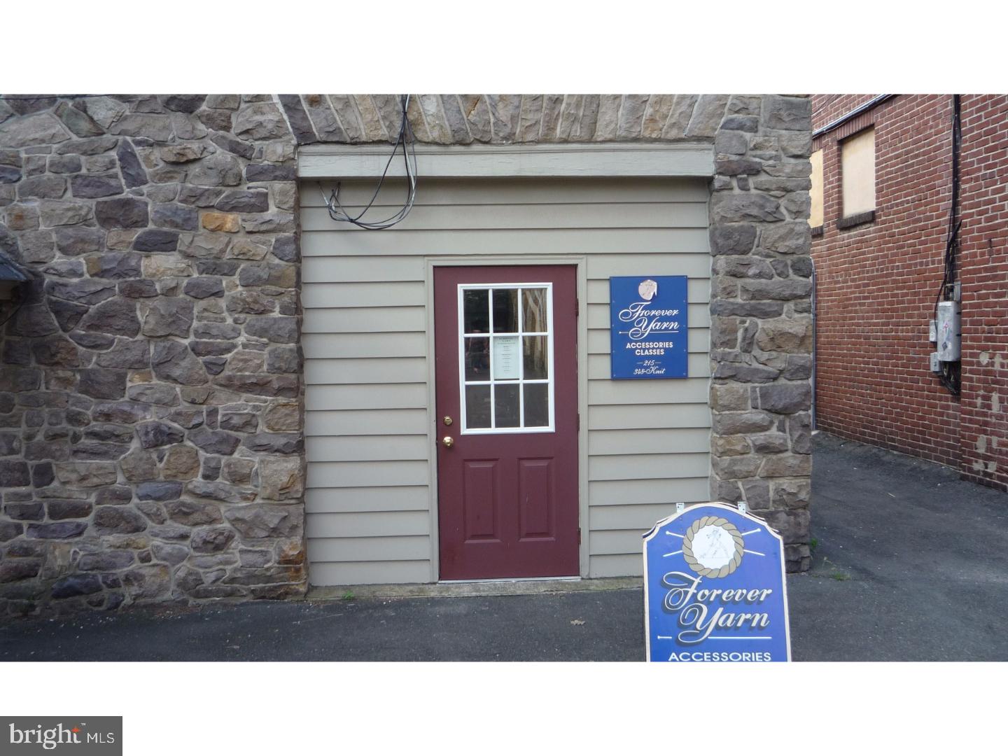 000 - Commercial Lease