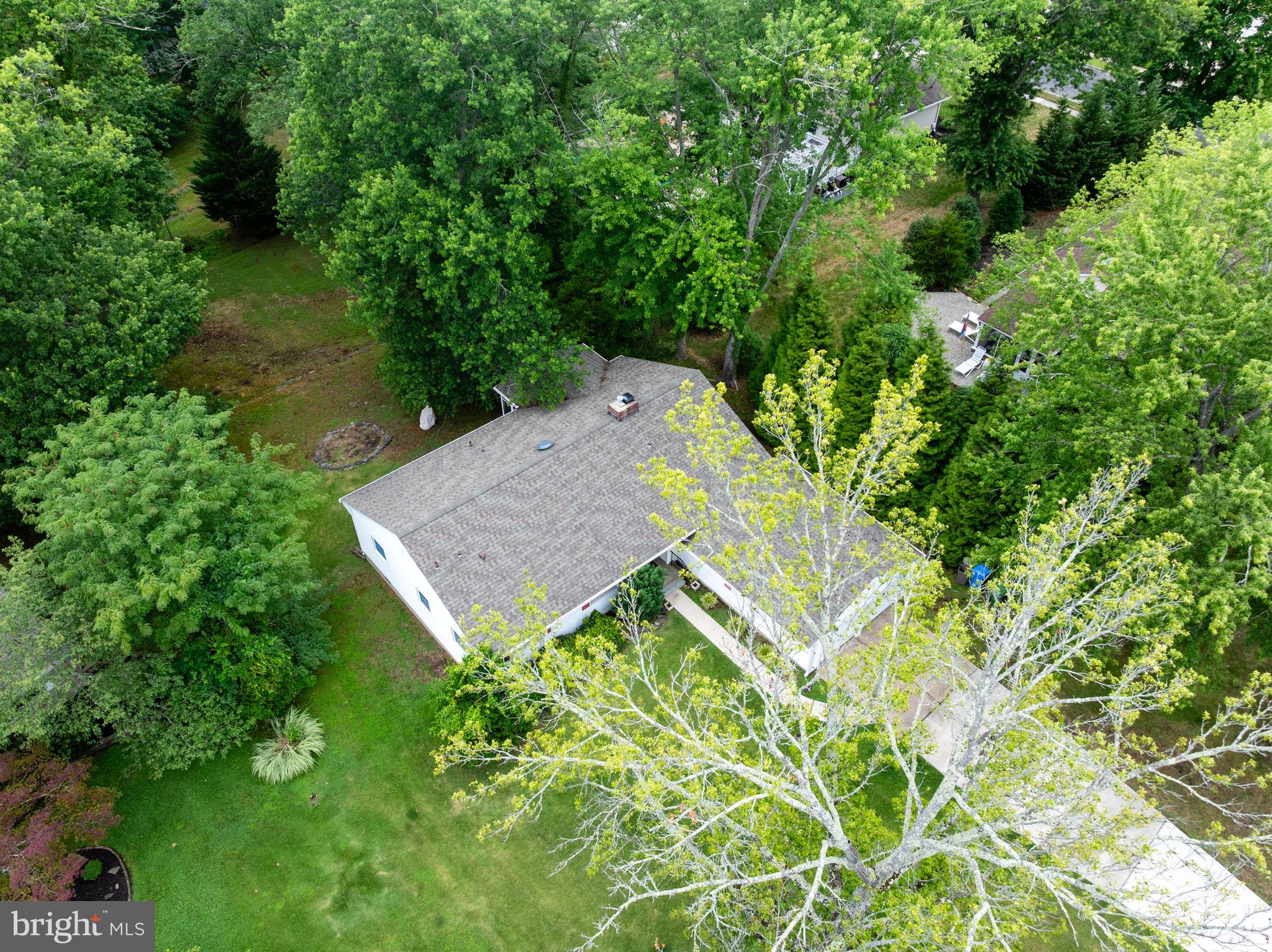 223 DICKENS COURT