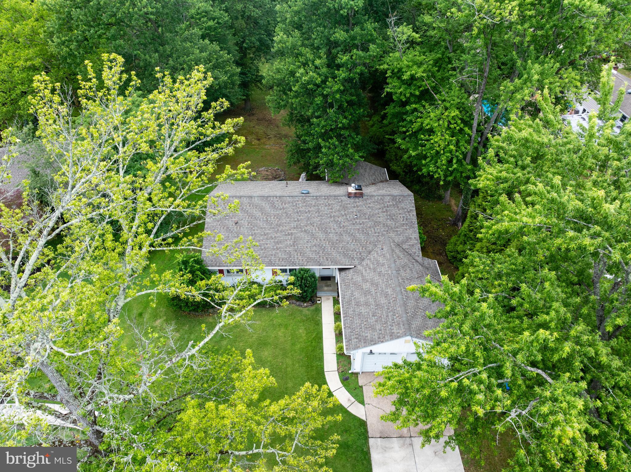 223 DICKENS COURT