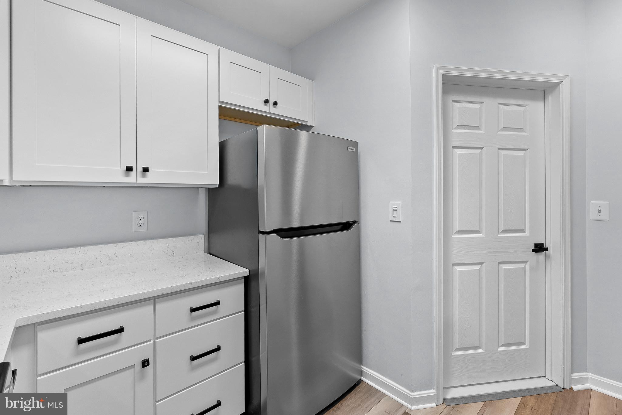 4551 STRUTFIELD LANE 4111