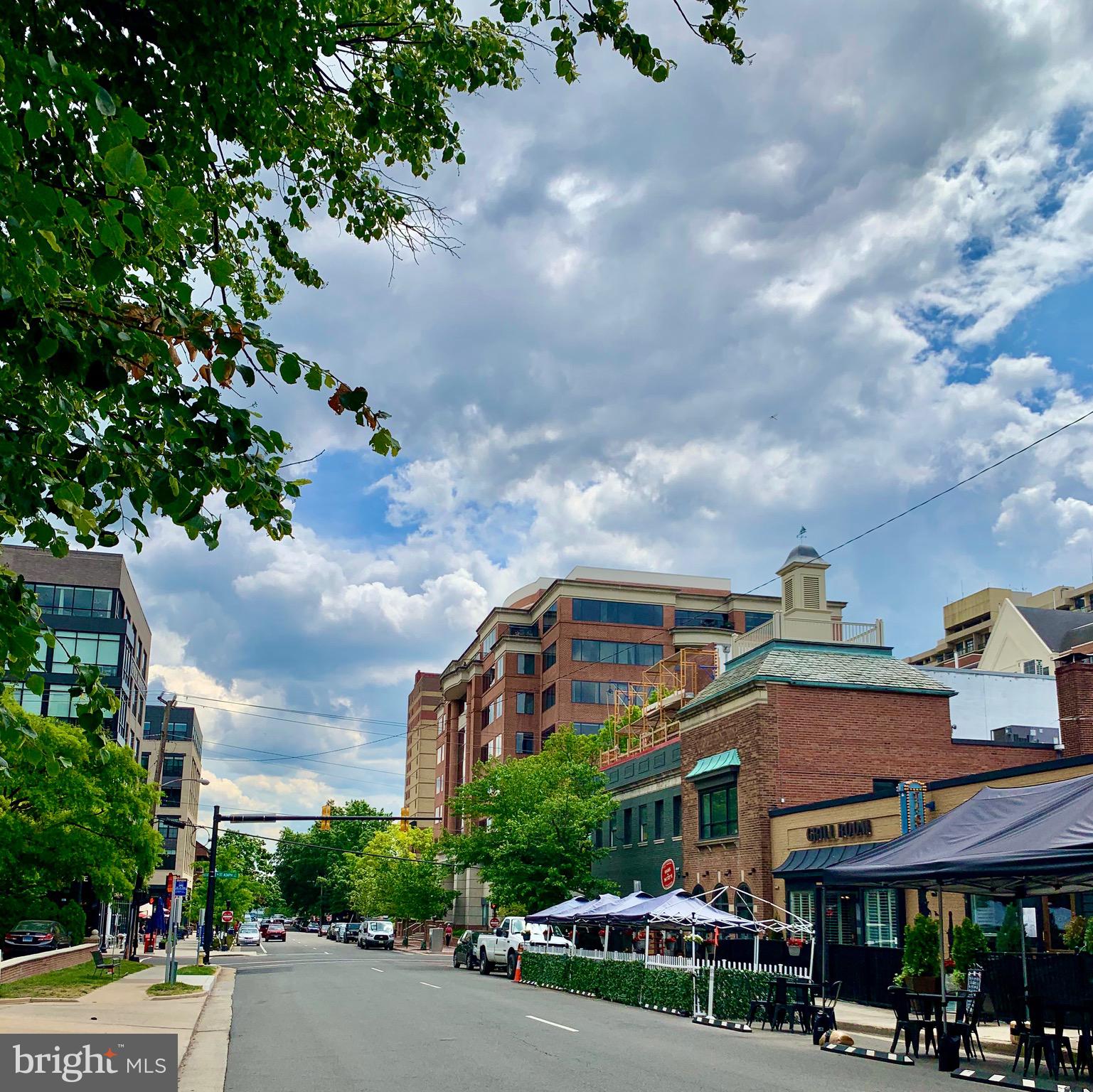 OLD TOWN NORTH - Commercial Sale