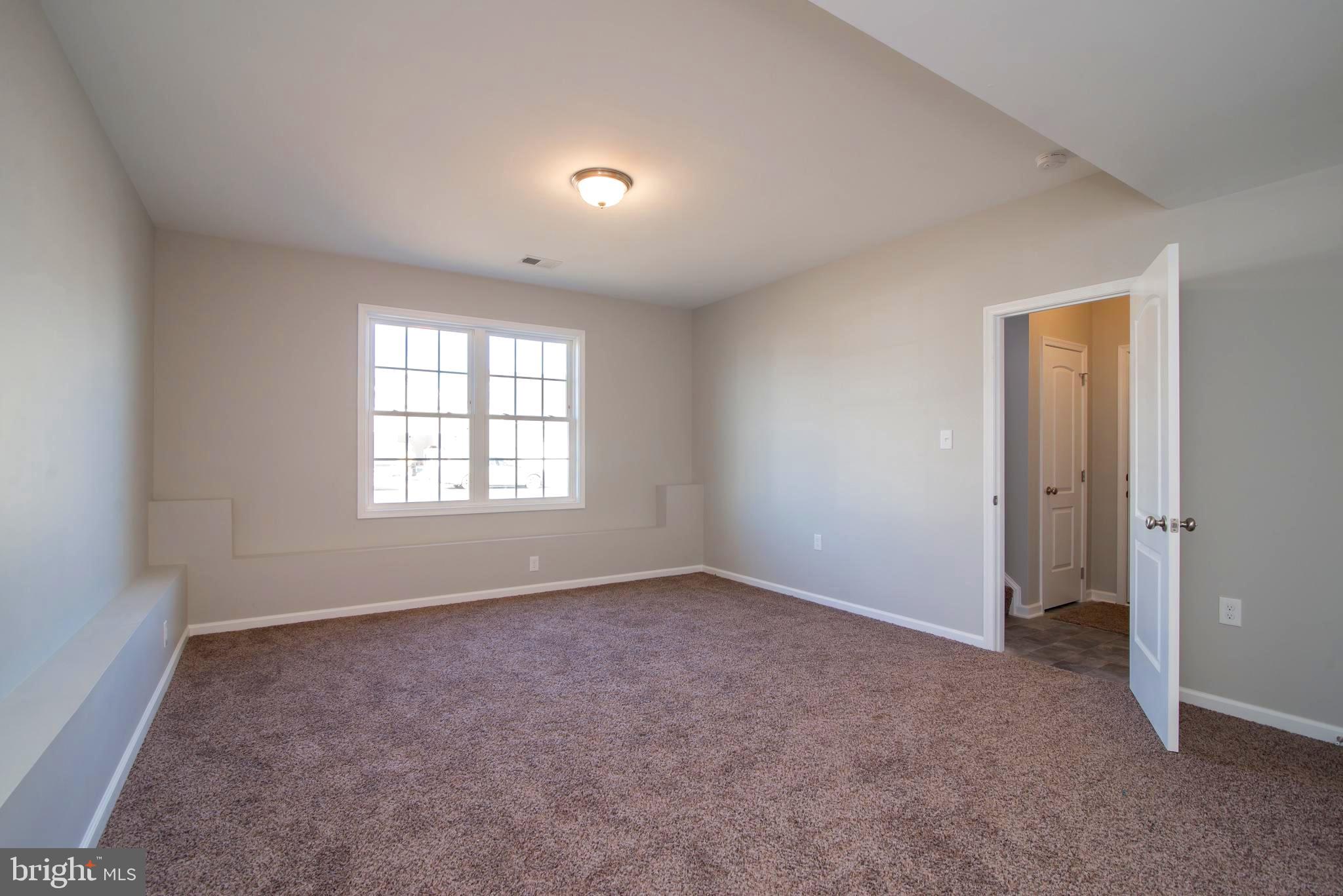 RED HILL - Residential