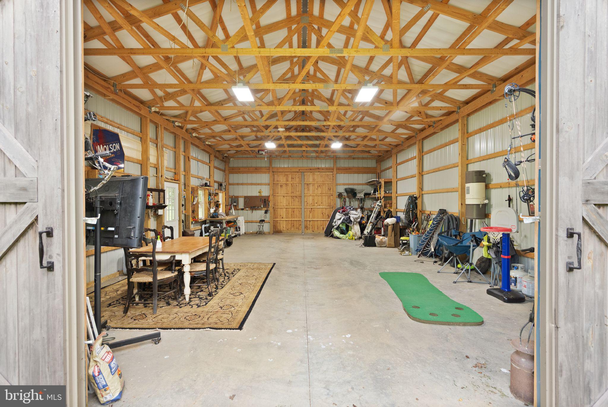 SOMMERS TIME FARM - Residential