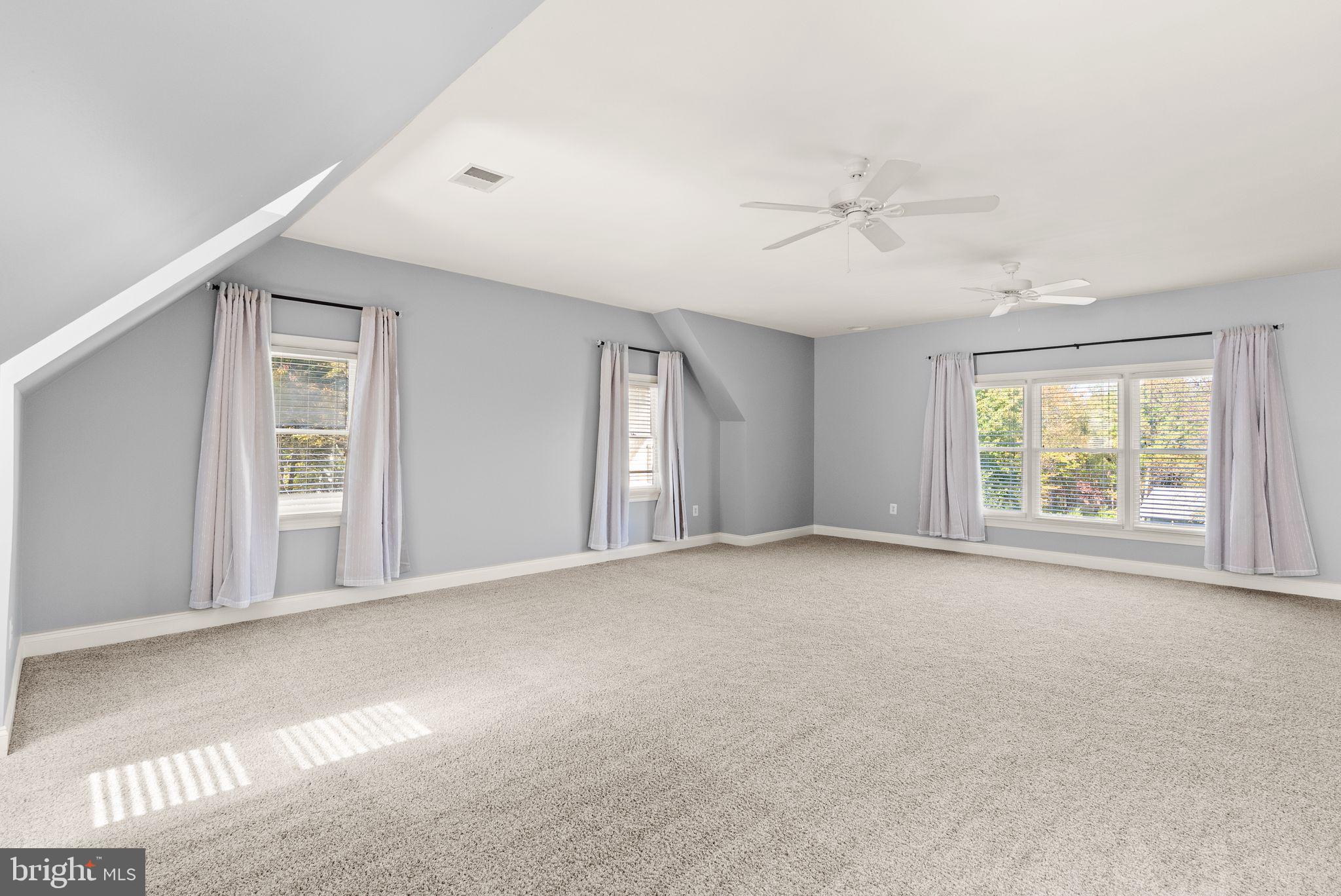 SOMMERS TIME FARM - Residential