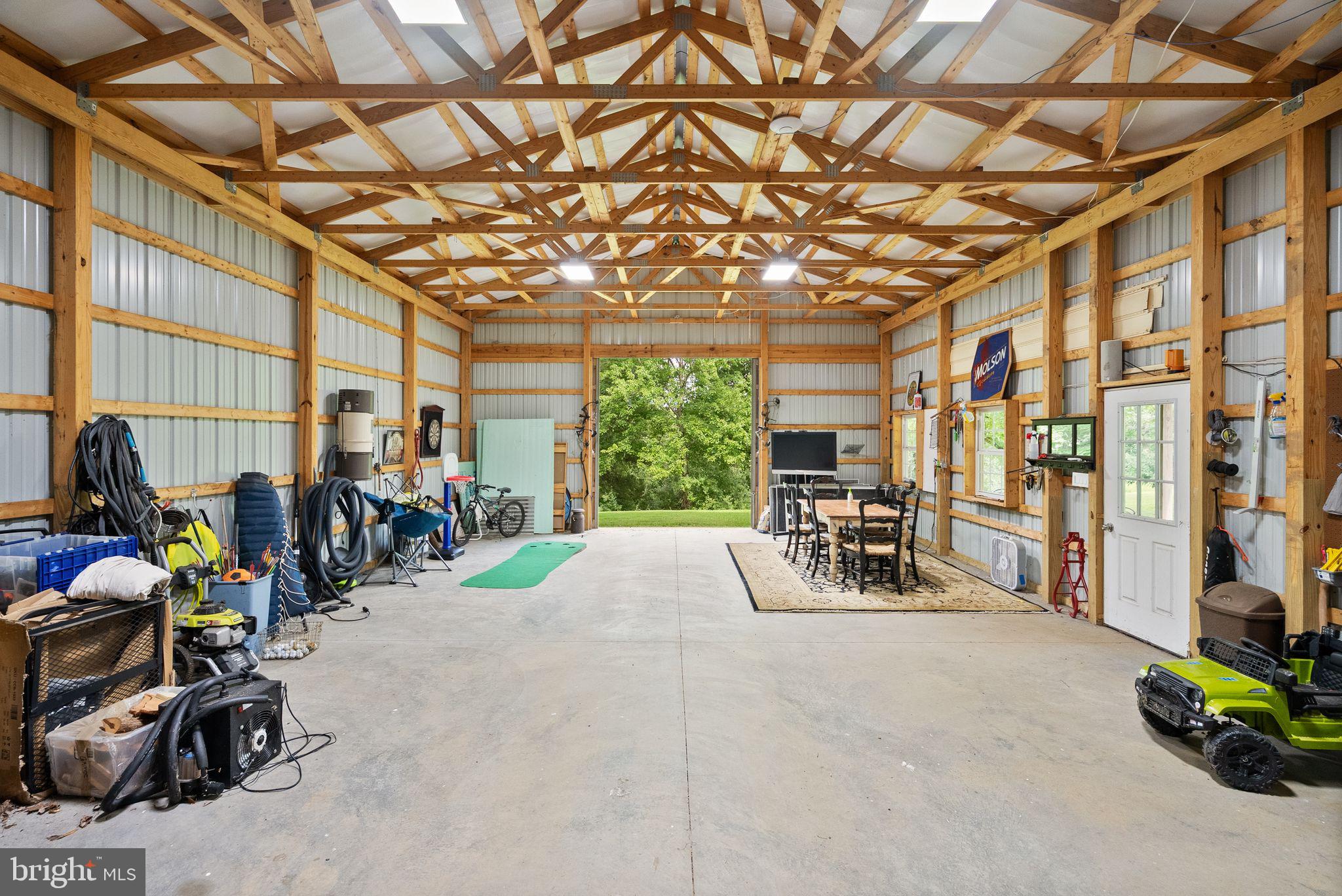 SOMMERS TIME FARM - Residential