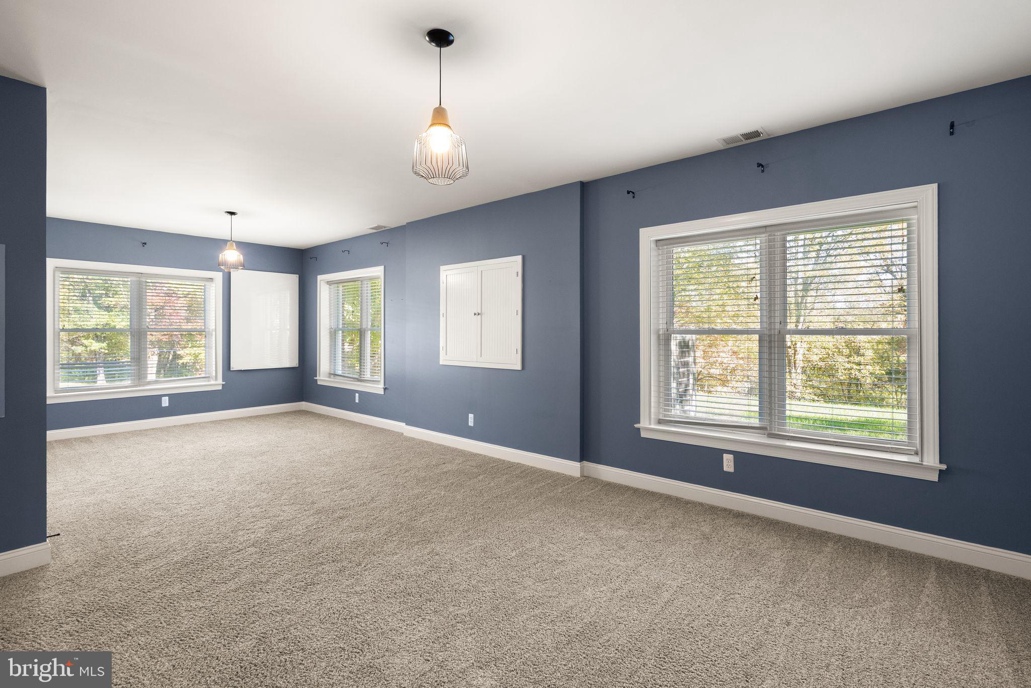 SOMMERS TIME FARM - Residential