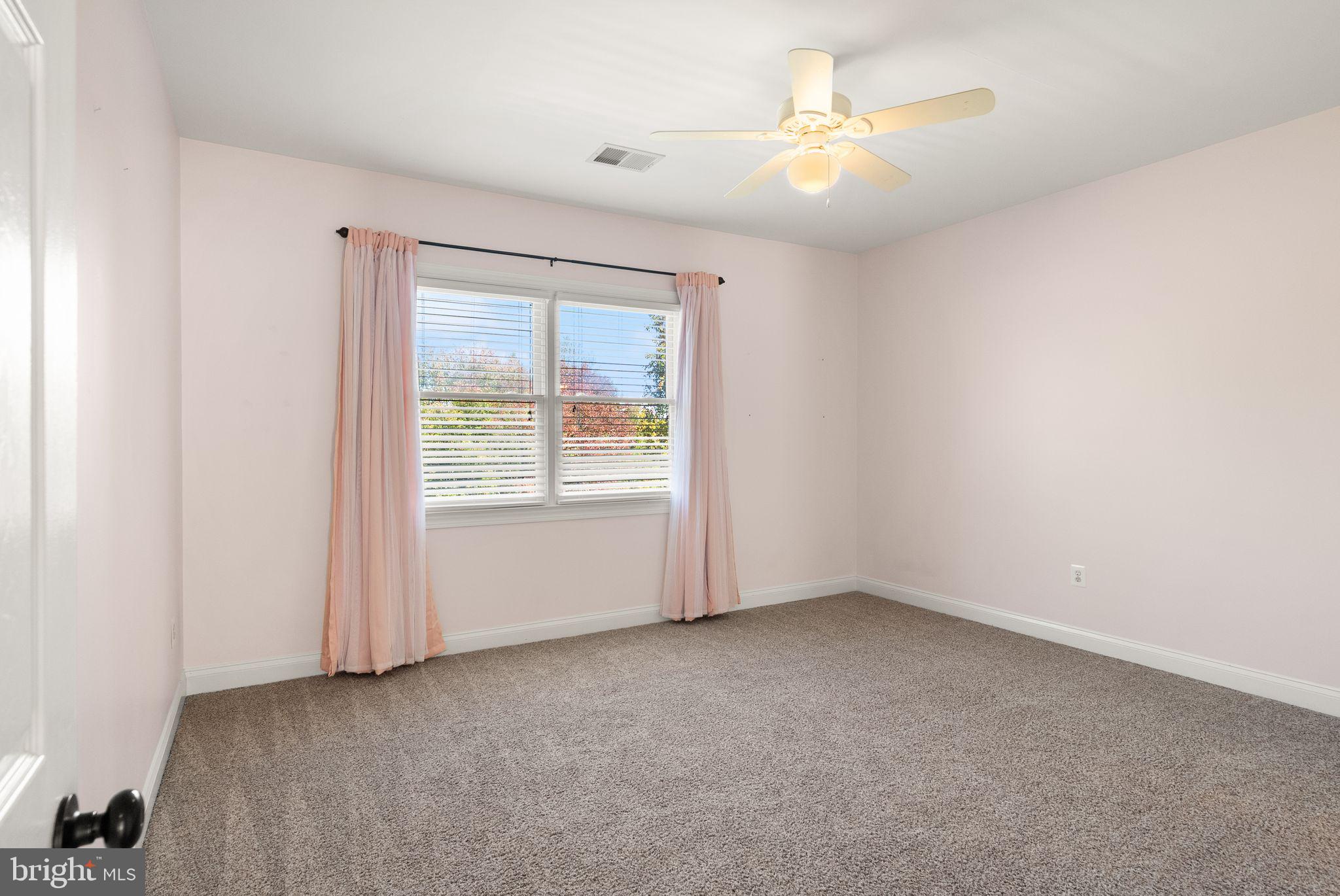 SOMMERS TIME FARM - Residential