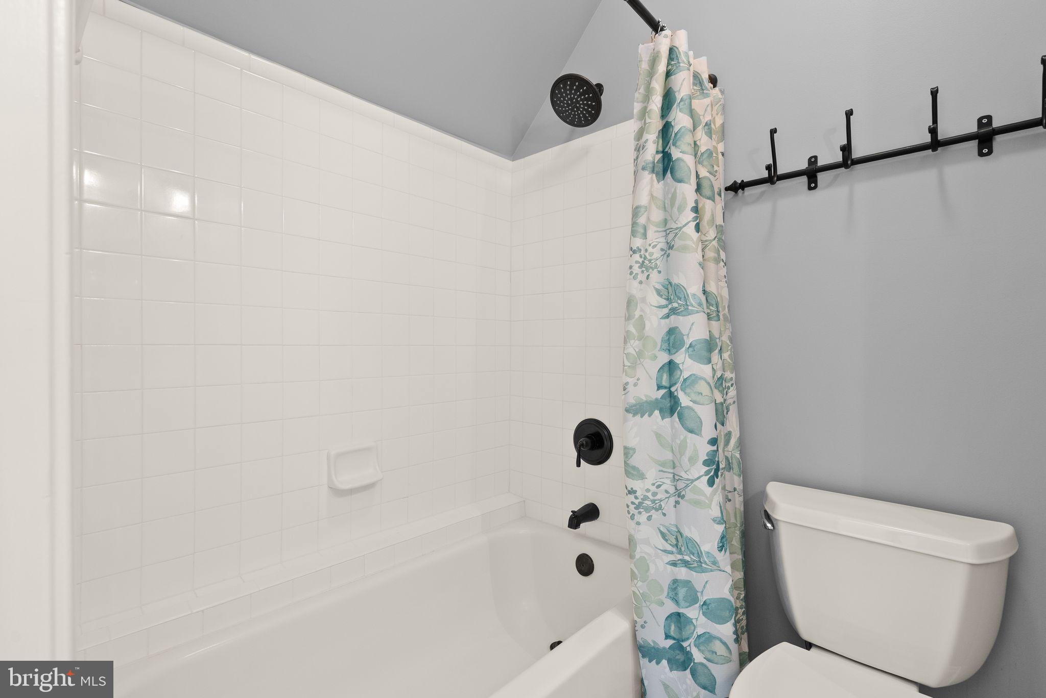 SOMMERS TIME FARM - Residential