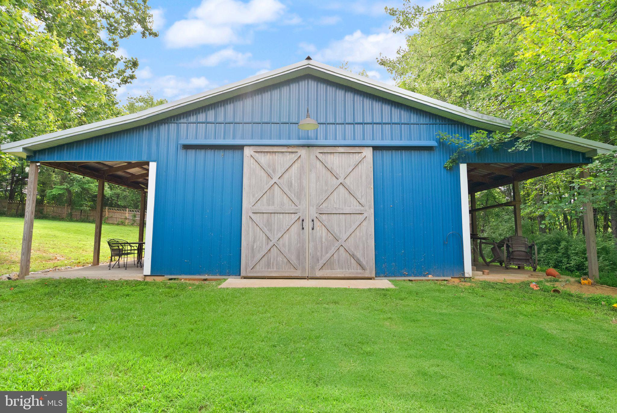 SOMMERS TIME FARM - Residential