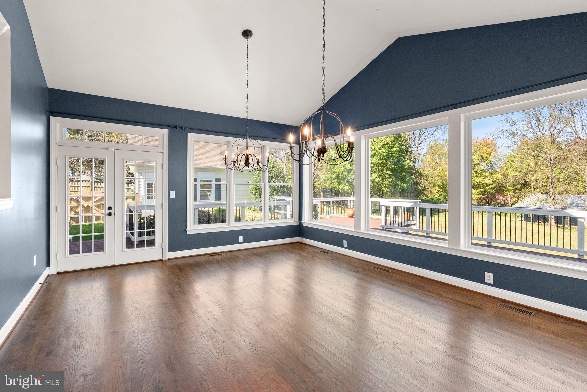 SOMMERS TIME FARM - Residential