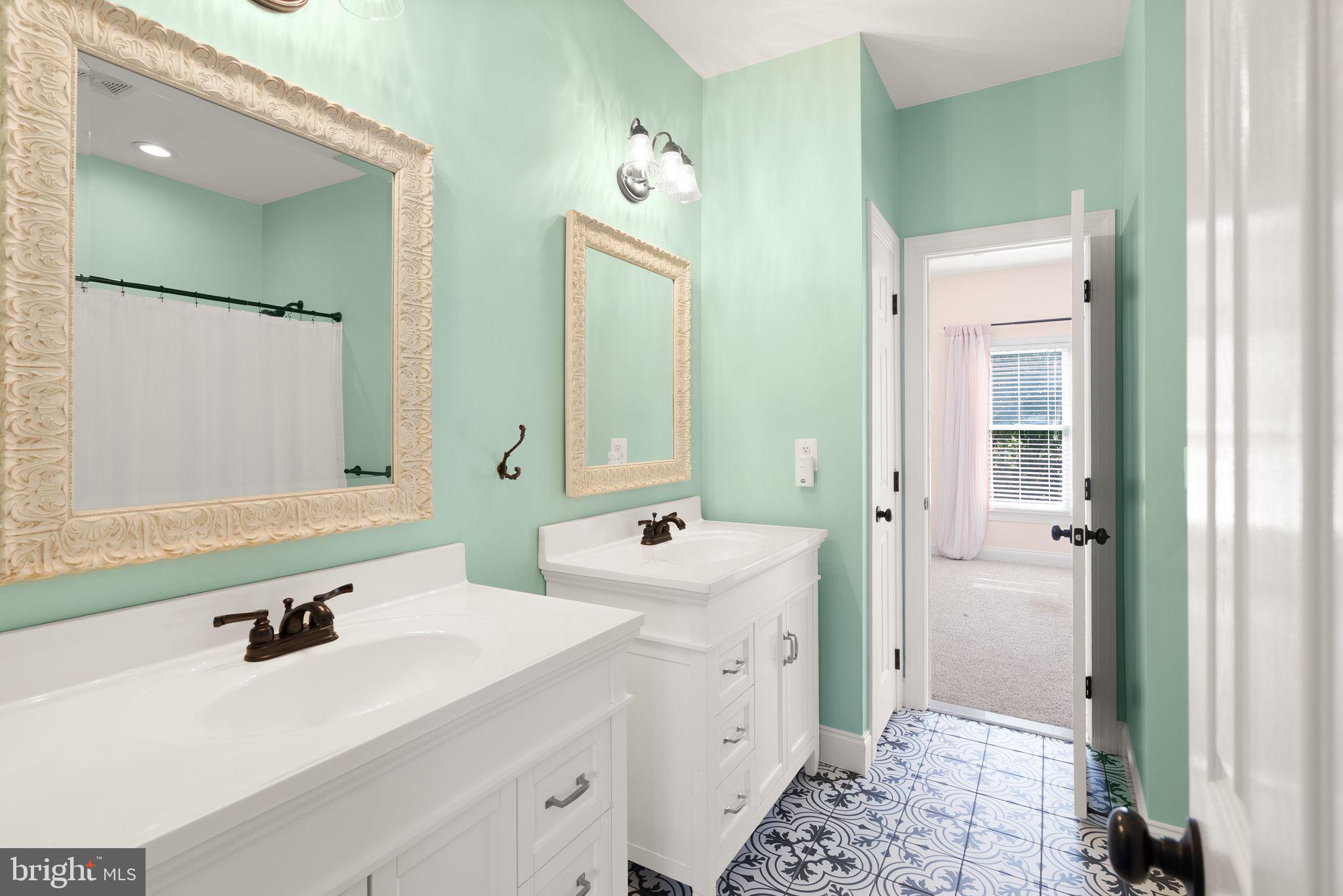 SOMMERS TIME FARM - Residential