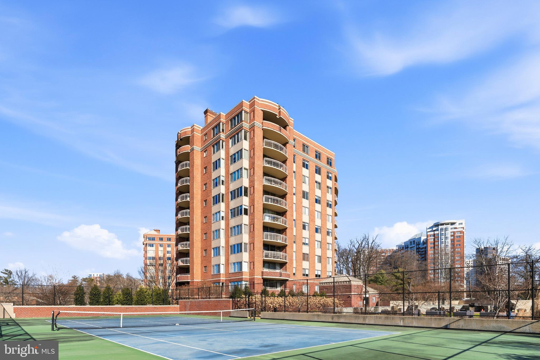 FALLSWOOD - Residential