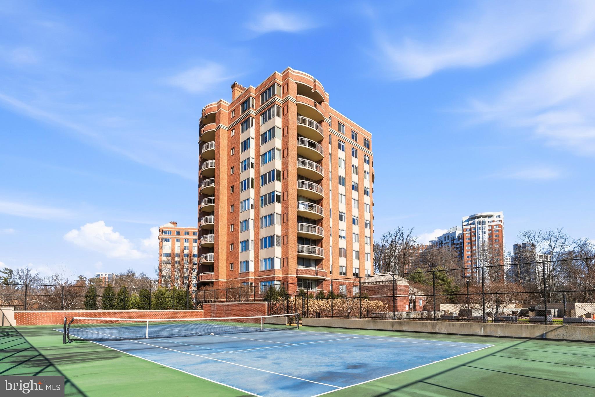 FALLSWOOD - Residential