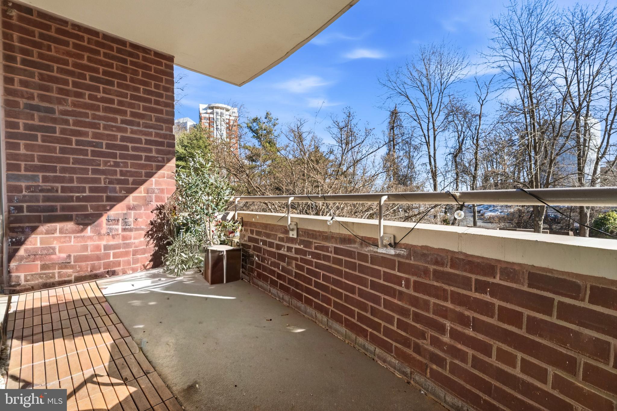 FALLSWOOD - Residential