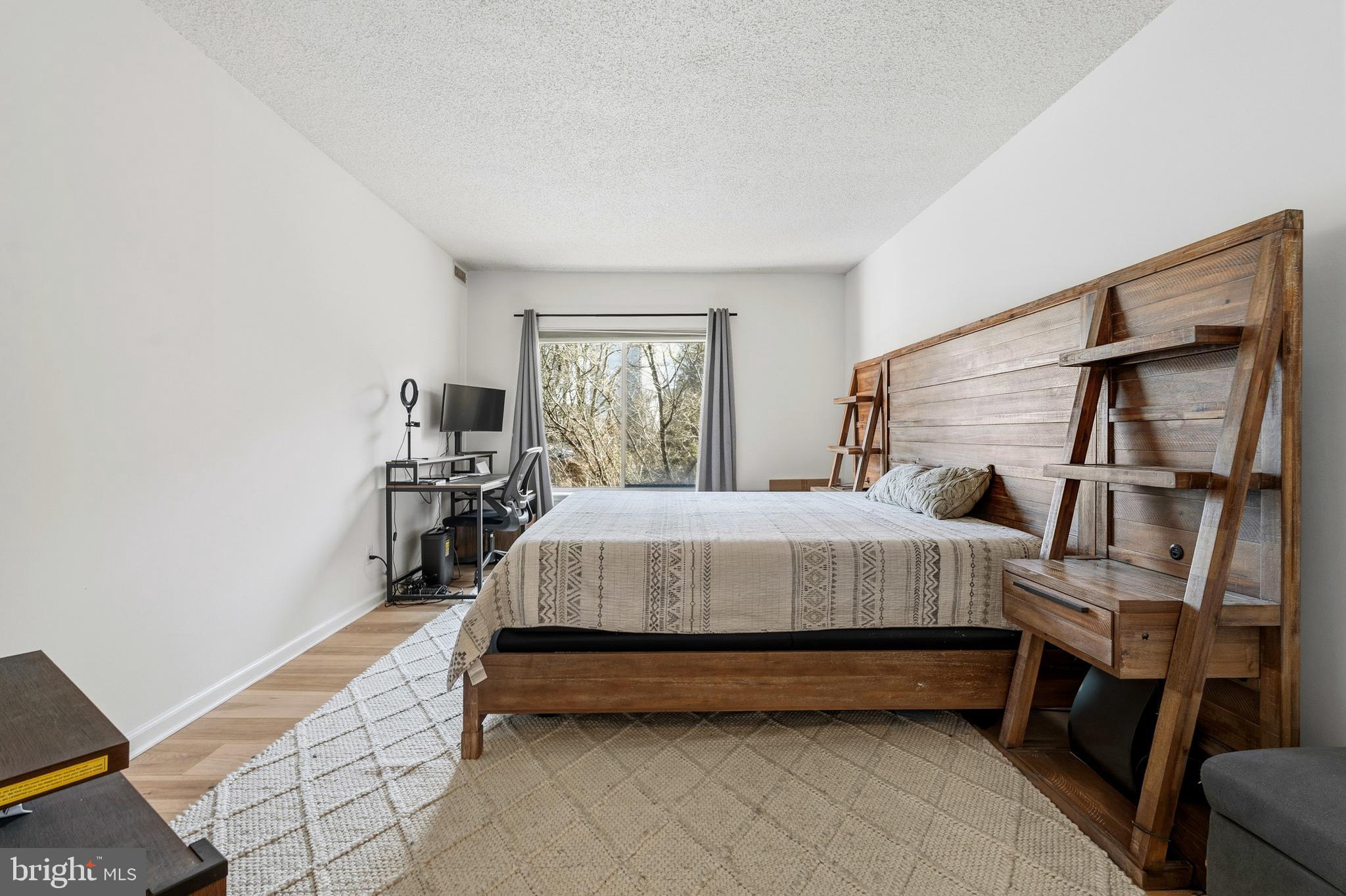 FALLSWOOD - Residential