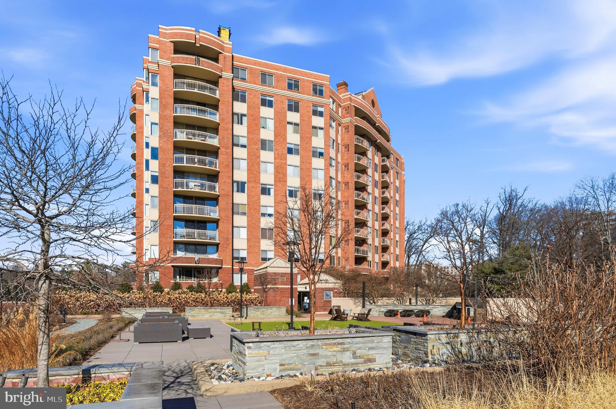 FALLSWOOD - Residential