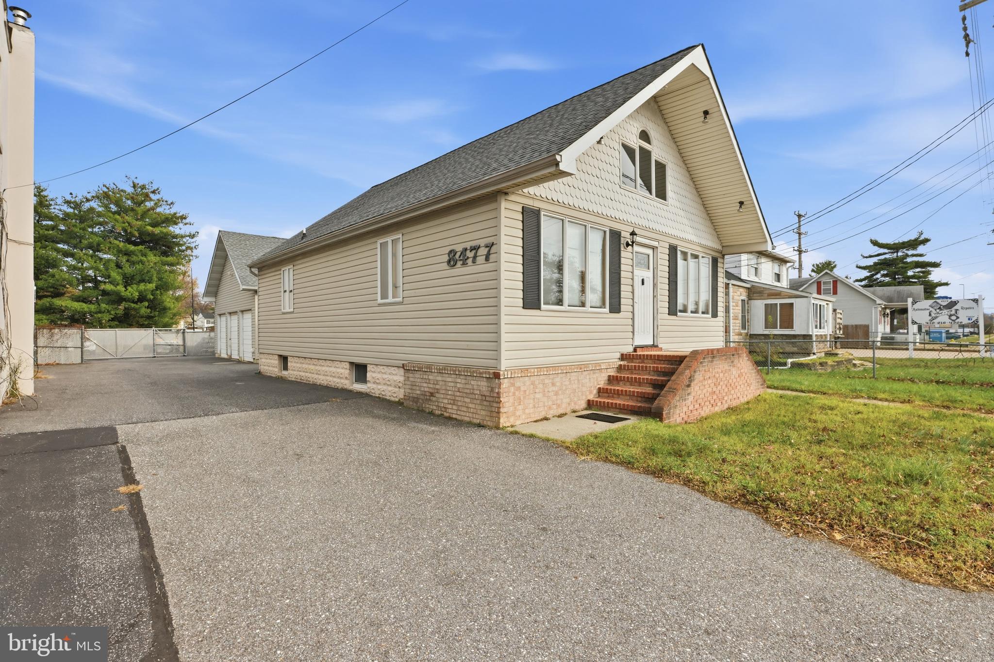 8477 FORT SMALLWOOD ROAD