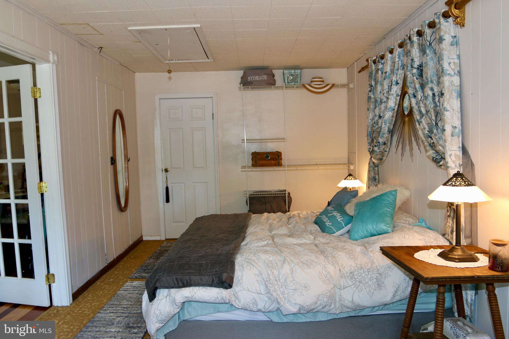 BROYHILLS ADDITION - Residential