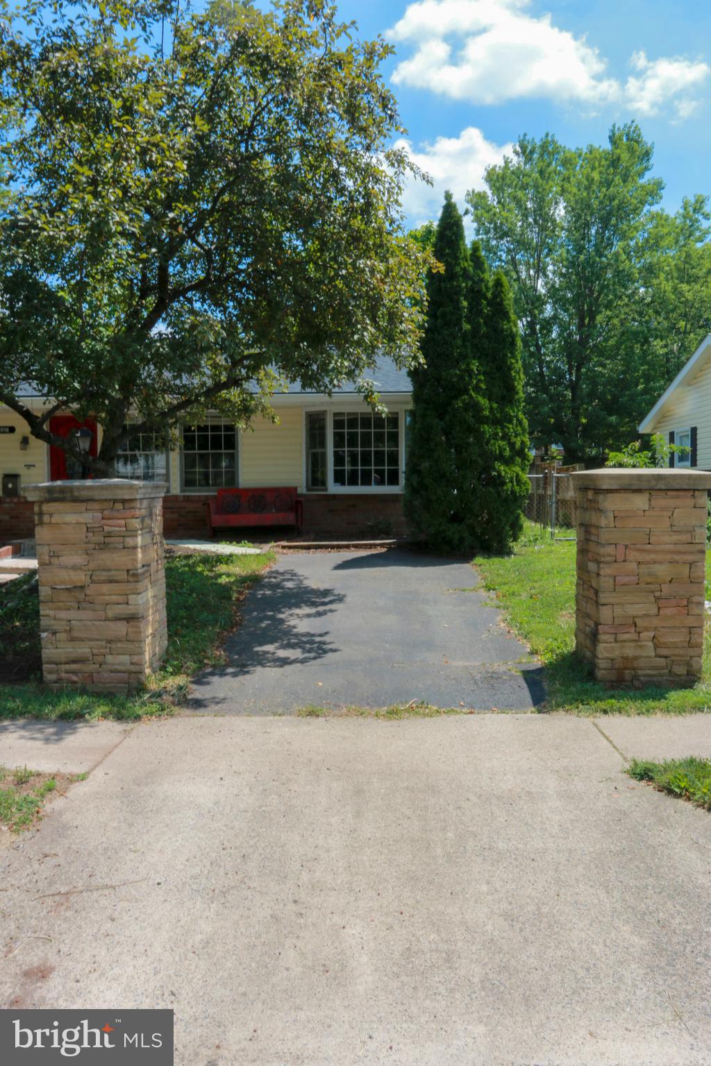 BROYHILLS ADDITION - Residential