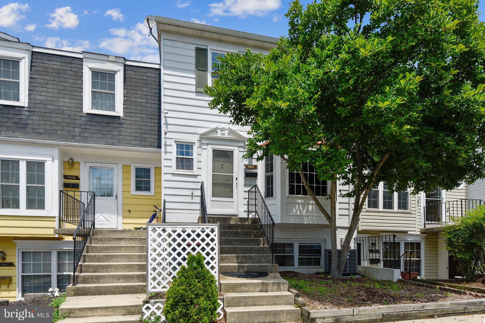 CROFTON MEWS CONDO - Residential Lease