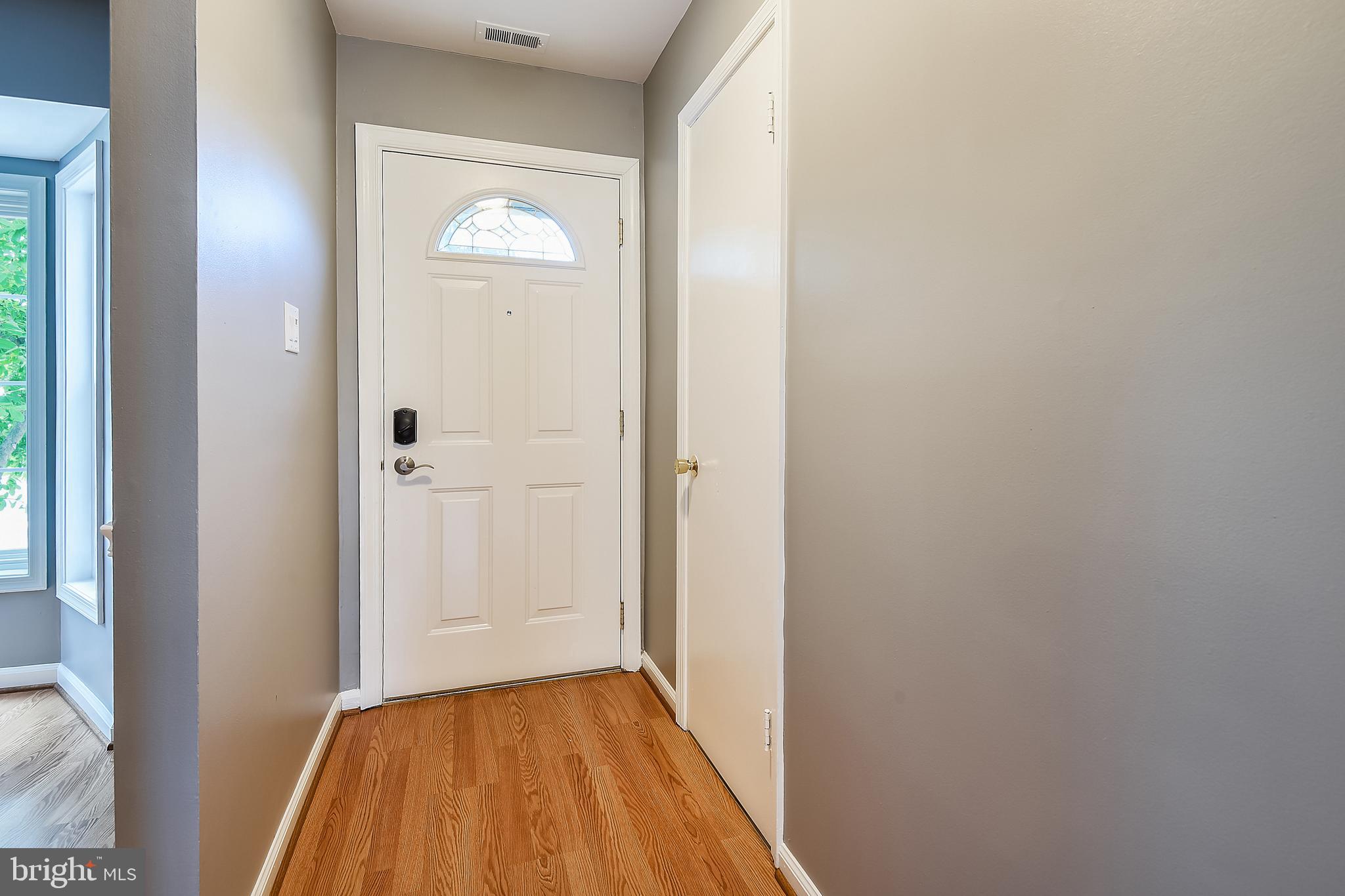 CROFTON MEWS CONDO - Residential Lease