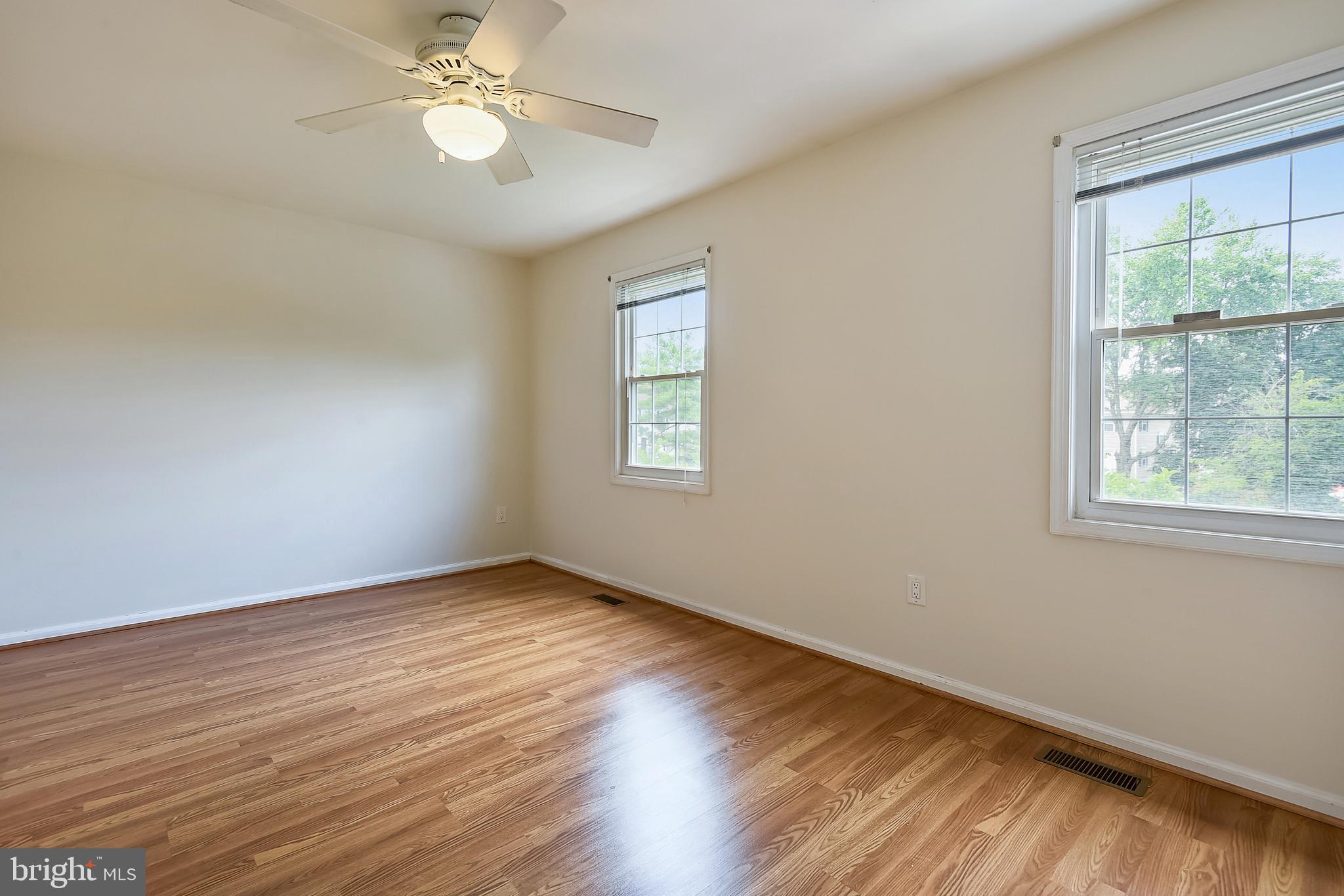 CROFTON MEWS CONDO - Residential Lease