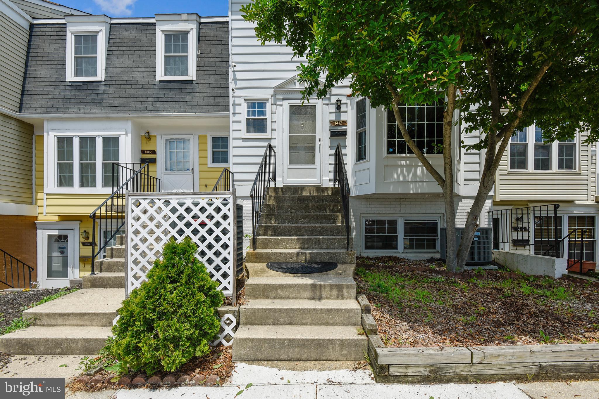 CROFTON MEWS CONDO - Residential Lease