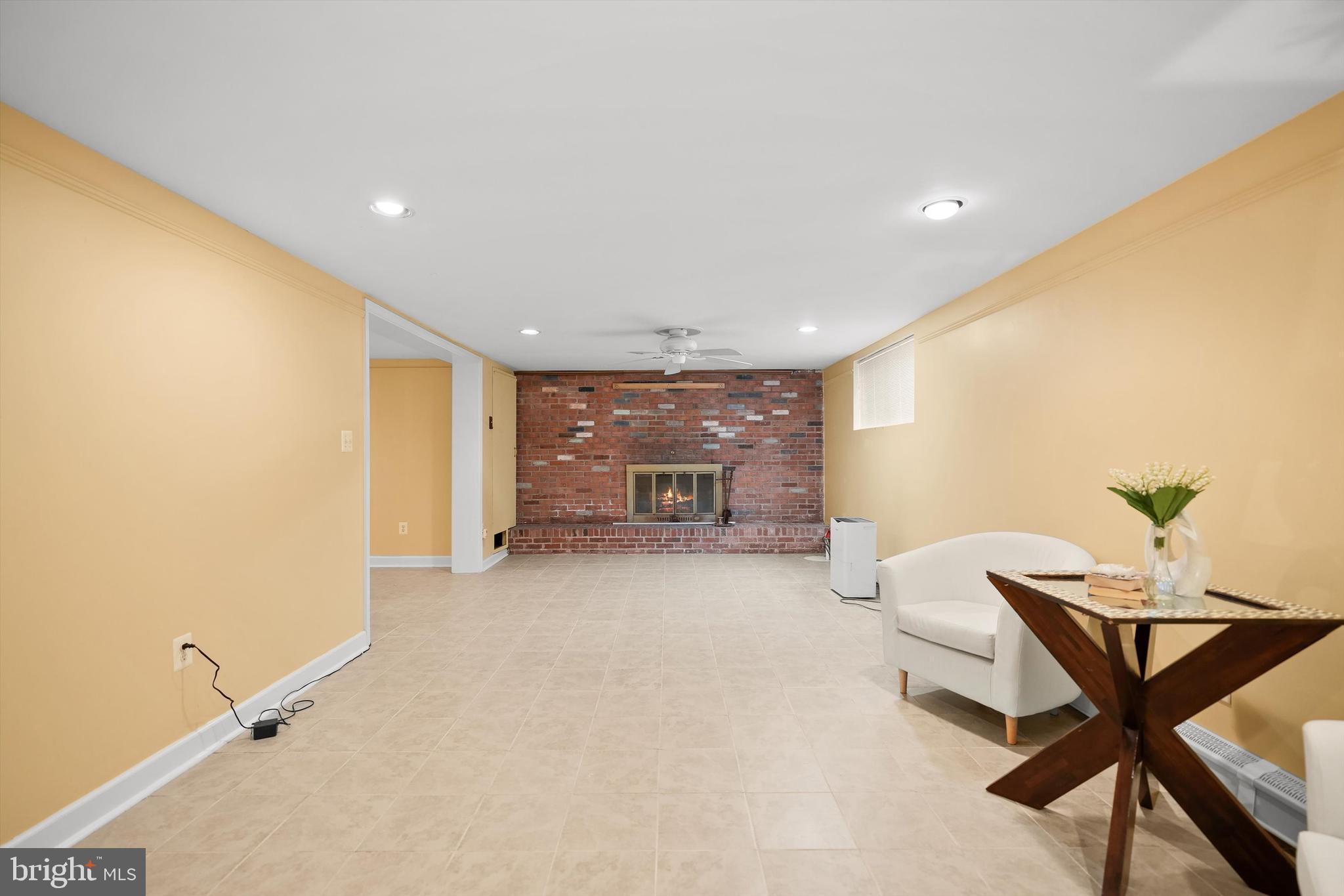 SUNNYBROOK ESTATES - Residential