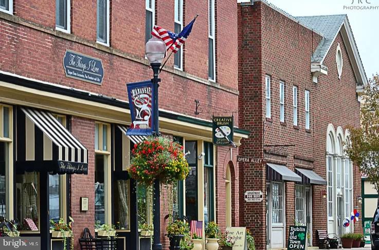 SUNNYBROOK ESTATES - Residential