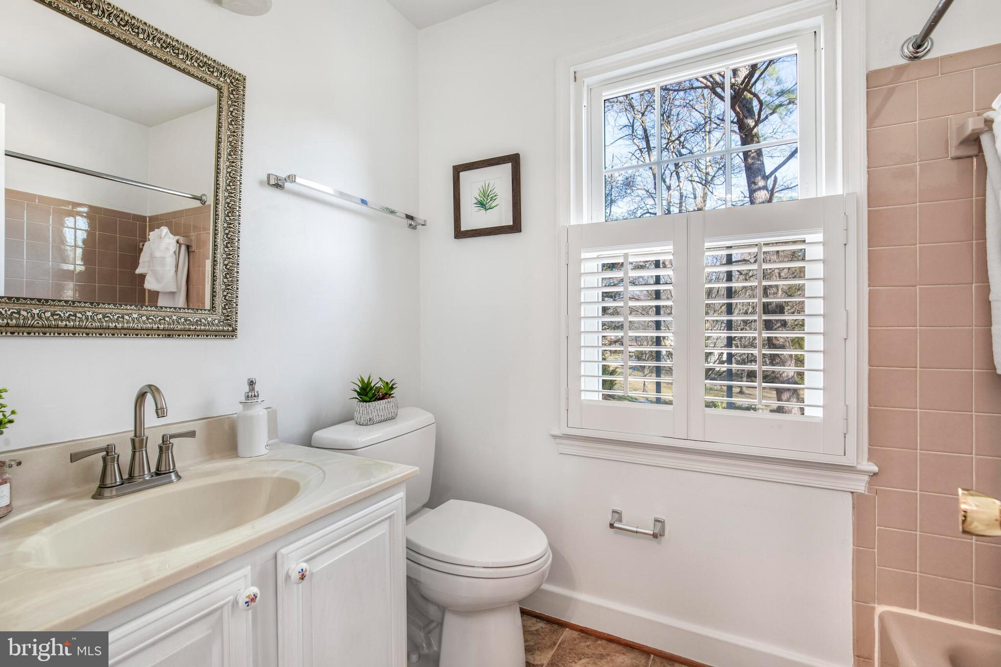 BRIARS ACRES - Residential